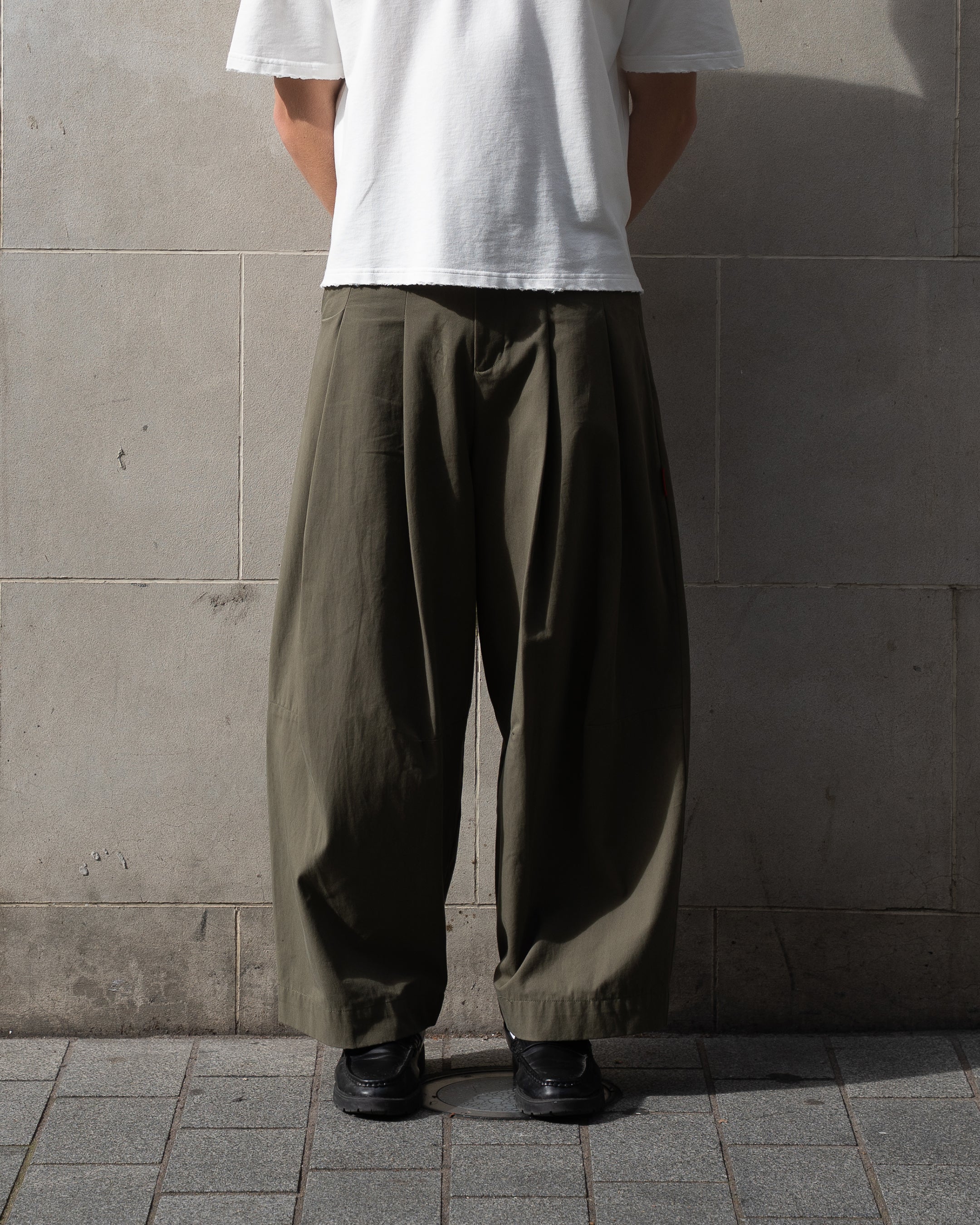 SHIBUYA Pleated Trouser (Khaki)